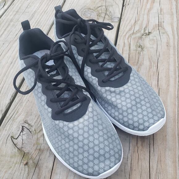 FroggToggs Grey Shortfin sneakers mens size 11 like new - Picture 7 of 8